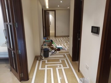 Staircase in 3.5 BHK Apartment at Defence Colony – for Rent
