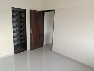 Room in 1 BHK Apartment at Swaroop Harmony, Vakola – for Rent