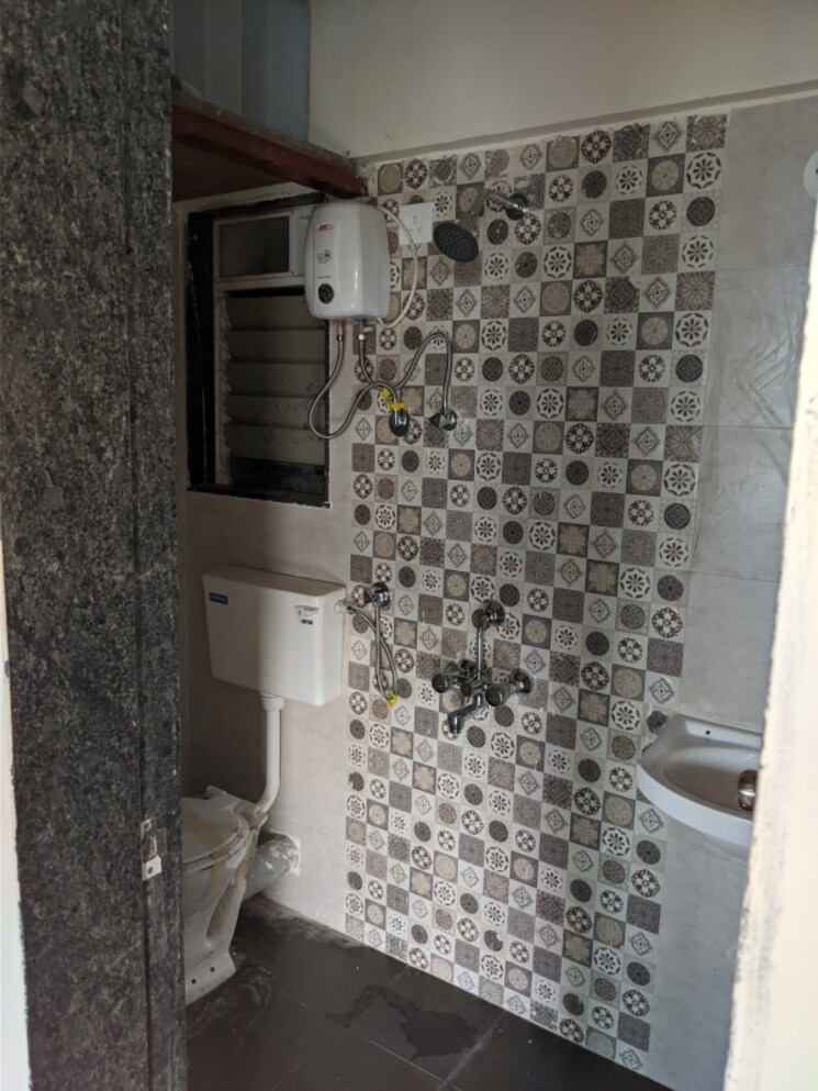 Bathroom, swaroop-harmony 1 Bedroom 450 Sq.Ft. Apartment In Vakola Mumbai 8891405