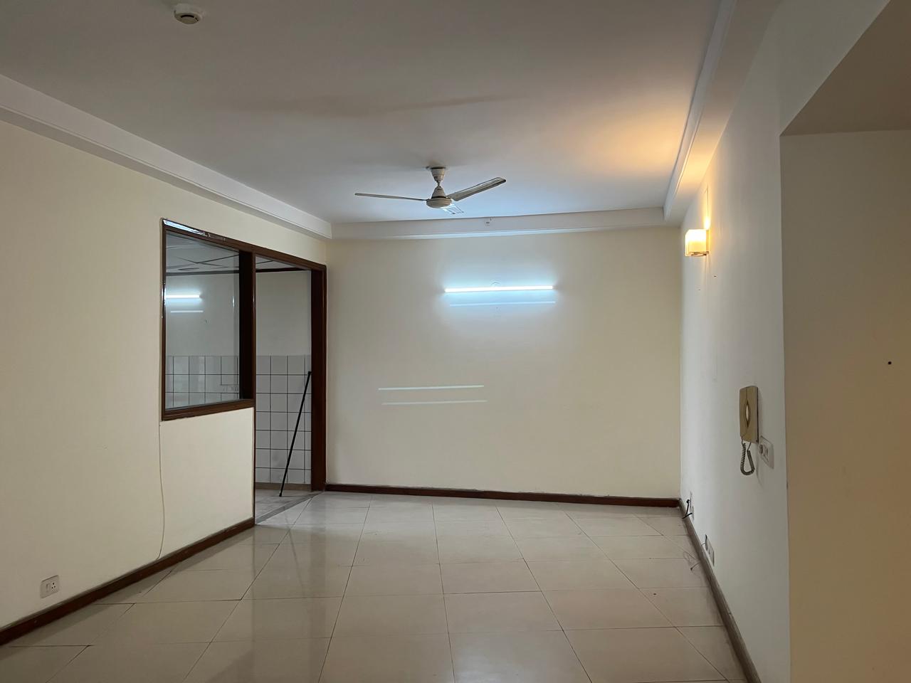 3 BHK + Servant Room Apartment For Sale in Unitech Uniworld Gardens