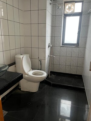 Bathroom in 3 BHK Apartment at Unitech Uniworld Gardens, Sector 47 – for Sale