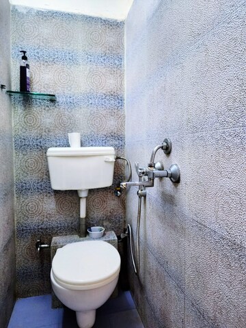 Bathroom in 3 BHK Builder Floor at Andheri West – for Rent