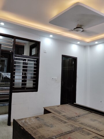 Room in 2 BHK Builder Floor at Govindpuri – for Rent