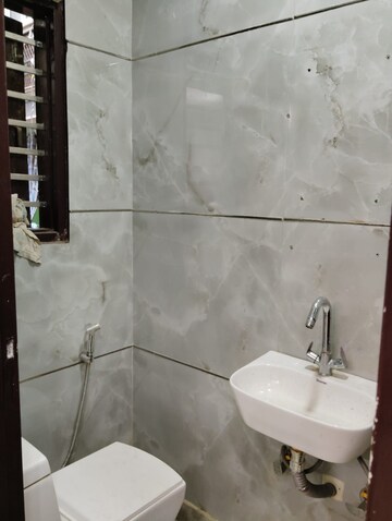 Bathroom in 2 BHK Builder Floor at Govindpuri – for Rent