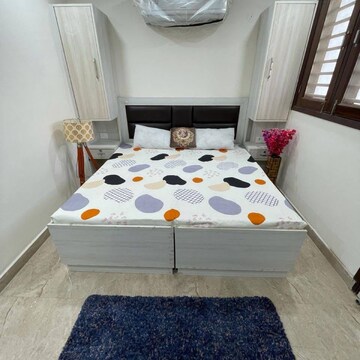 Team Area in 1 RK Builder Floor at Sector 43 – for Rent