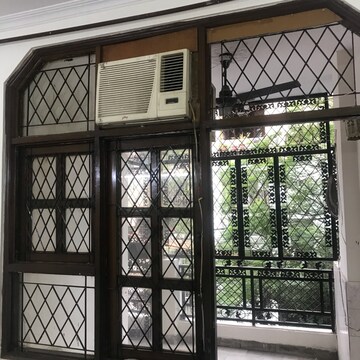 Living Room in 1 BHK Builder Floor at Lajpat Nagar ii – for Rent