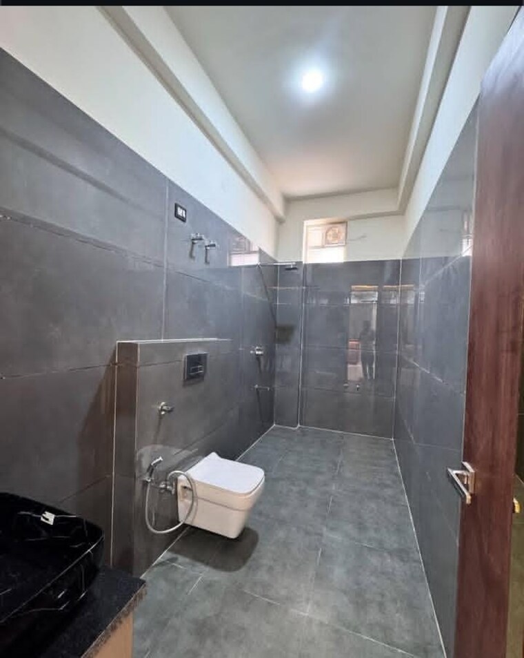 Bathroom, sector 36 2.5 Bedroom 2700 Sq.Ft. Builder Floor In Sector 36 Faridabad 8891504