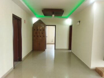 Room in 2 BHK Apartment at Prestige Kensington Gardens, Jalahalli – for Rent
