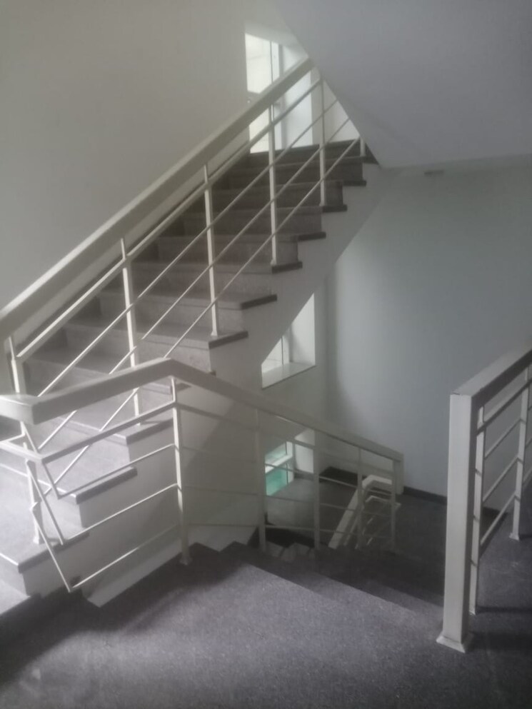 undefined, info-technology-park Commercial Office Space 6100 Sq.Ft. In Sector 34 Gurgaon 8891693