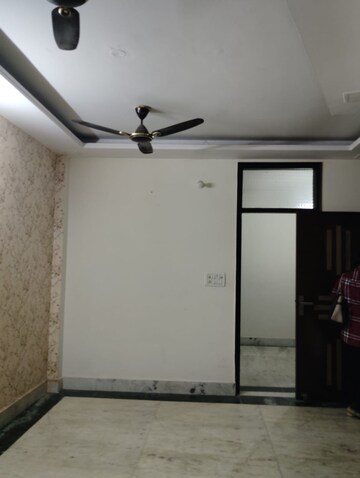 Room in 2 BHK Builder Floor at Govindpuri – for Rent