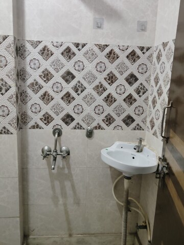 Bathroom in 2 BHK Builder Floor at Govindpuri – for Rent