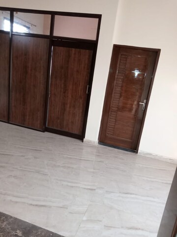 Room in 3 BHK Apartment at Supreme Homes, Dhakoli – for Rent