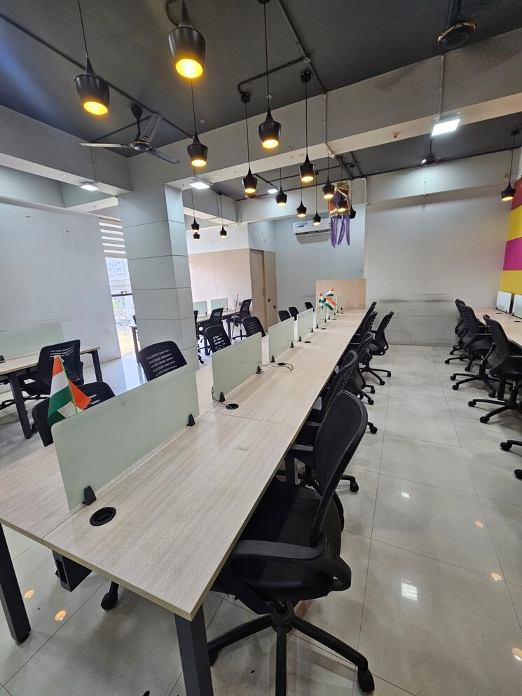 Team Area, gurukul Commercial Office Space 1520 Sq.Ft. In Gurukul Ahmedabad 8891740