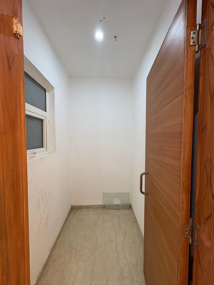 Bathroom, omaxe-lake 2 Bedroom 1285 Sq.Ft. Apartment In North Mullanpur Chandigarh 8890648