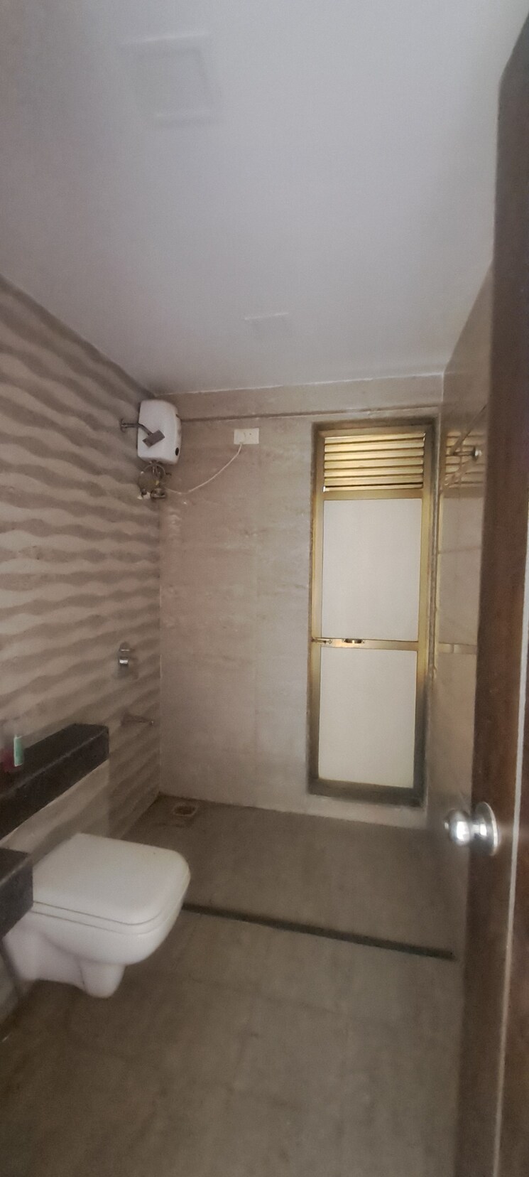 Bathroom, trishul-symphony 3 Bedroom 1850 Sq.Ft. Apartment In Kharghar Navi Mumbai 8892030