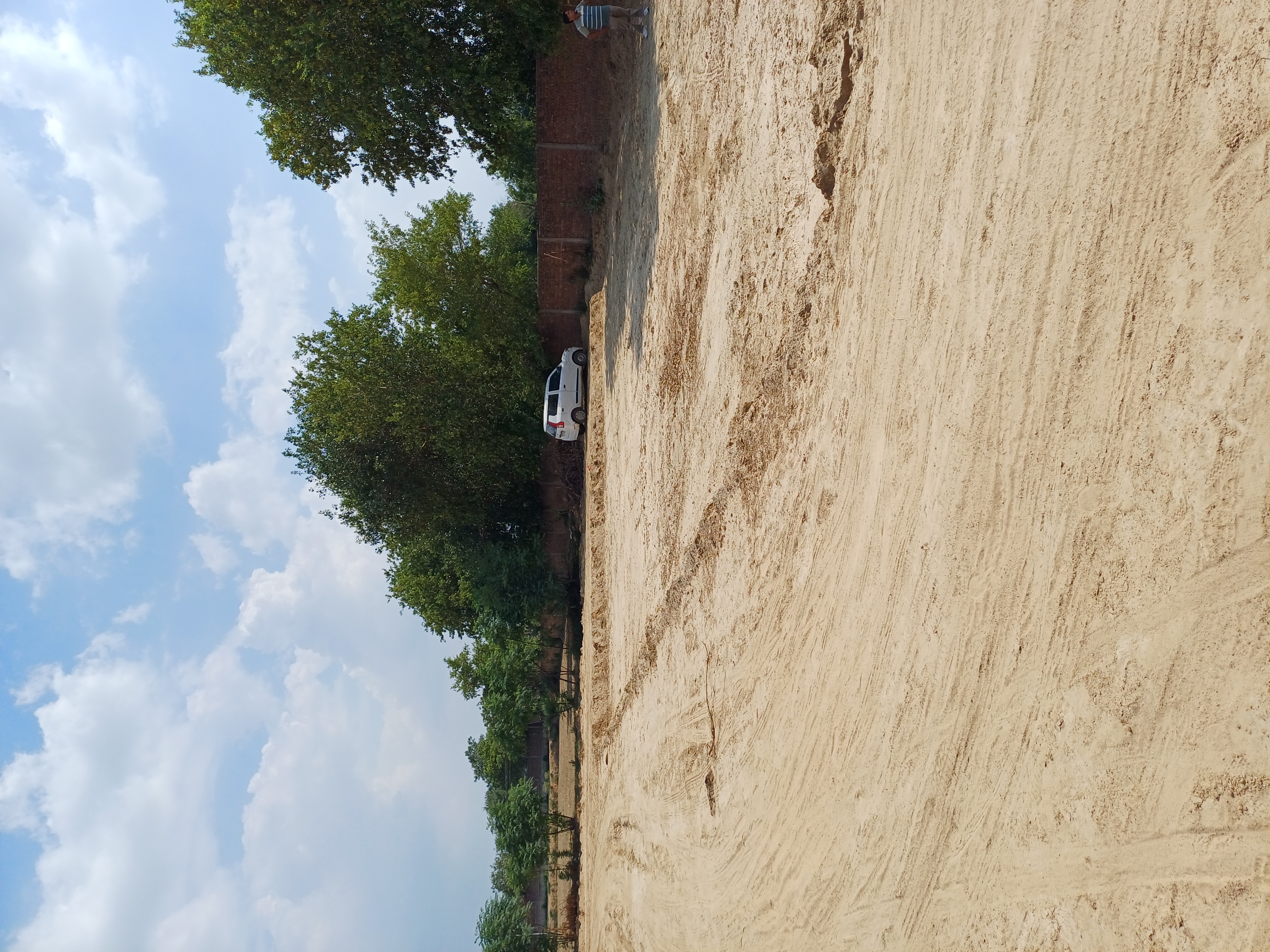 Plot For Sale in Shri Ram Property 