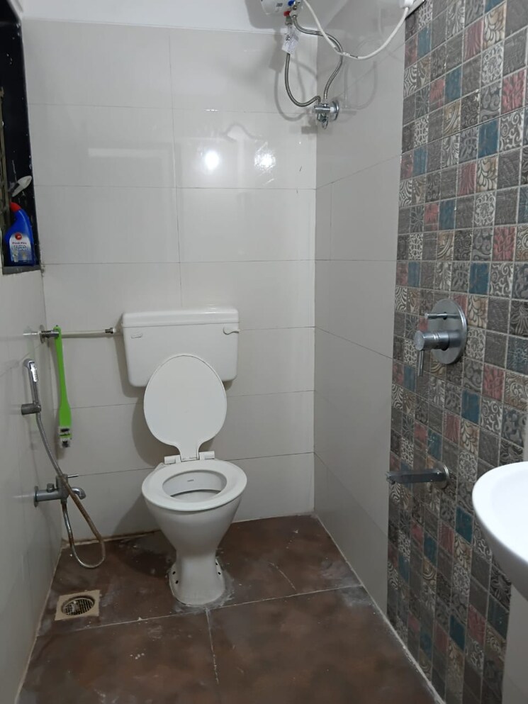 Bathroom, kalpataru-vienta 4 Bedroom 1606 Sq.Ft. Apartment In Kandivali East Mumbai 8892233