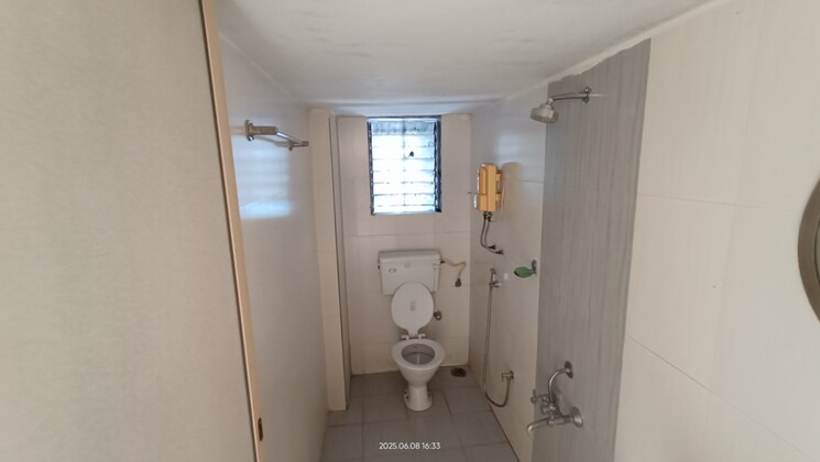 Bathroom, siddhi-gayatri-heritage 3 Bedroom 1500 Sq.Ft. Apartment In Kharghar Navi Mumbai 8892076