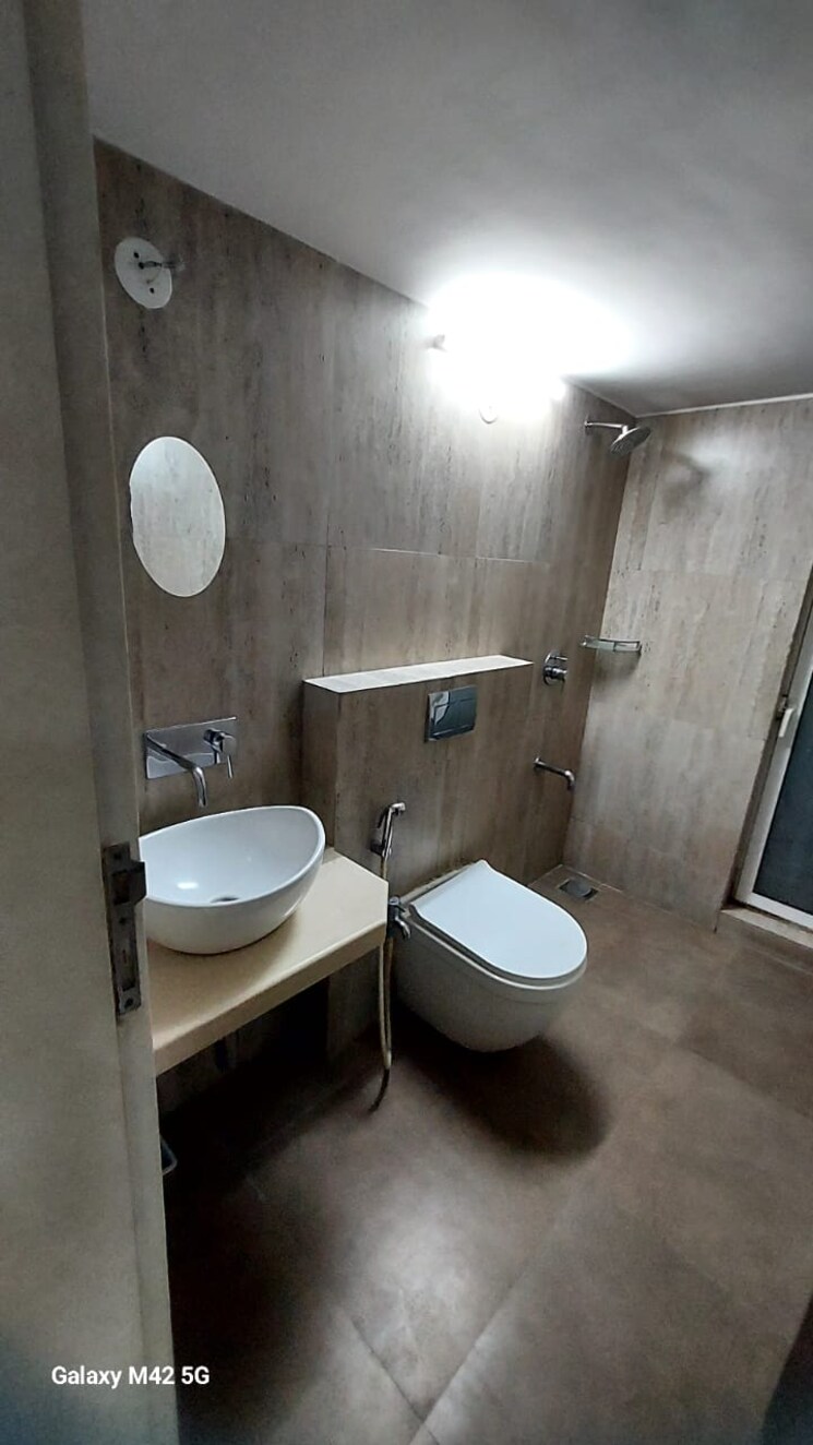 Bathroom, tridhaatu-bhaveshwar-vilas 3 Bedroom 1000 Sq.Ft. Apartment In Chembur Mumbai 8892249