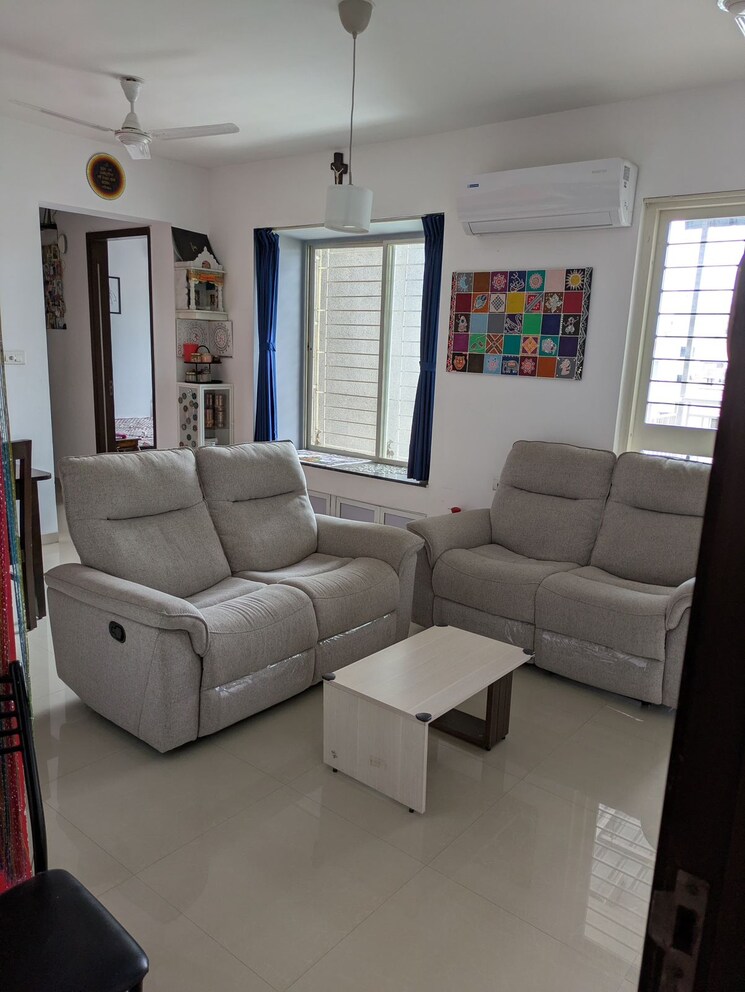 Master Bedroom, mont-vert-vivant 2 Bedroom 758 Sq.Ft. Apartment In Wakad Pune 8892324