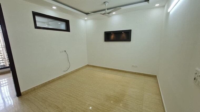 Room, lajpat nagar 2 Bedroom 1000 Sq.Ft. Builder Floor In Lajpat Nagar Delhi 8892616