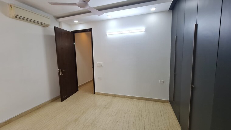 Room, lajpat nagar 2 Bedroom 1000 Sq.Ft. Builder Floor In Lajpat Nagar Delhi 8892616