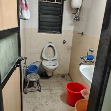 Bathroom in 3 BHK Apartment at Aalap CHS, Hindu Colony – for Rent