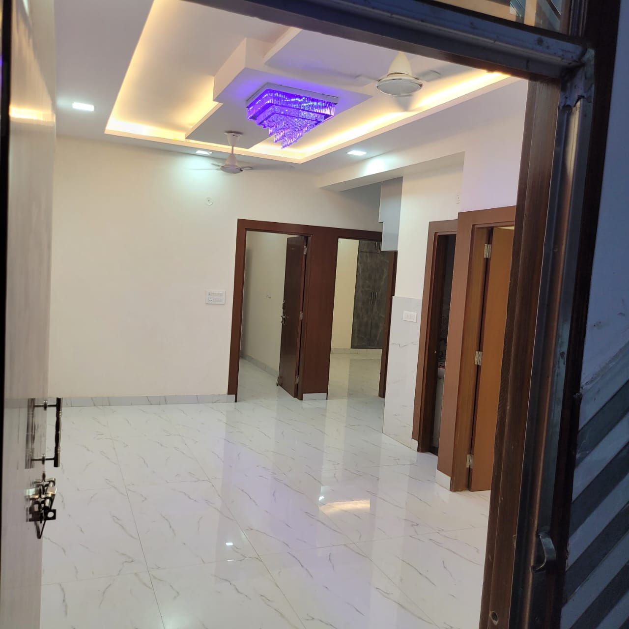 2 BHK Apartment For Rent in Parikshit Enterprises