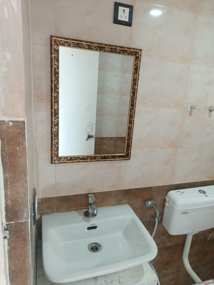 Bathroom, rof-alante 3 Bedroom 750 Sq.Ft. Apartment In Sector 108 Gurgaon 8892806