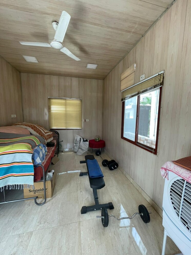 Living Room, sector 48 5 Bedroom 113 Sq.Mt. Independent House In Sector 48 Noida 8892646