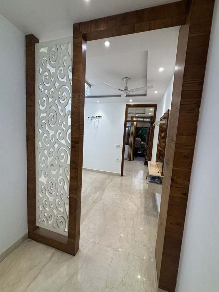 Bathroom, lajpat nagar 2 Bedroom 1000 Sq.Ft. Builder Floor In Lajpat Nagar Delhi 8892720