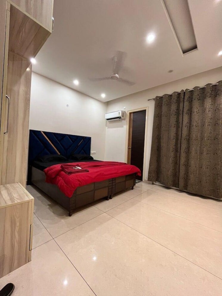 Bedroom, prem-bansal-sapphire-court 3 Bedroom 1551 Sq.Ft. Apartment In Patiala Road Zirakpur 8892888