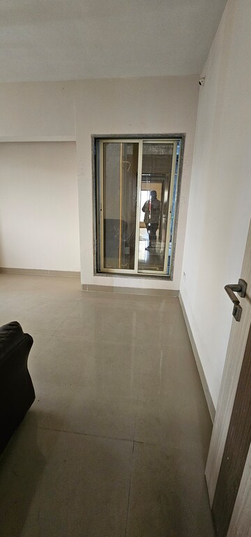 Furnished Amenities in 2 BHK Apartment at Jangid Galaxy, Ghodbunder Road – for Sale