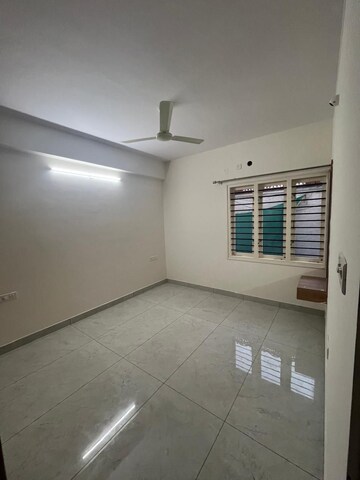 Room in 2 BHK Builder Floor at Hsr Layout – for Rent