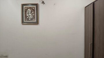 Room in 3 BHK Apartment at Vip Road – for Sale