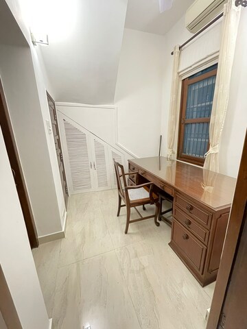 Balcony in 2.5 BHK Apartment at Boutique Residential Apartments 35, Golf Links – for Rent