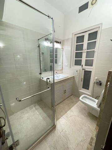 Bathroom in 2.5 BHK Apartment at Boutique Residential Apartments 35, Golf Links – for Rent