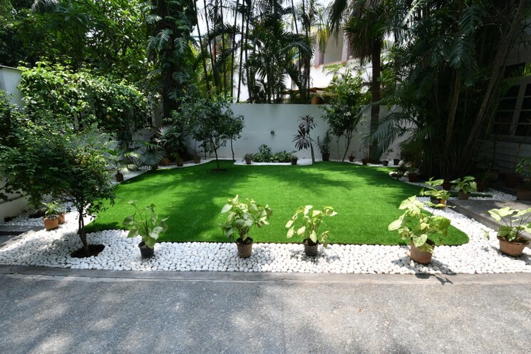 Garden, boutique-residential-apartments-35 2.5 Bedroom 2500 Sq.Ft. Apartment In Golf Links Delhi 8893203