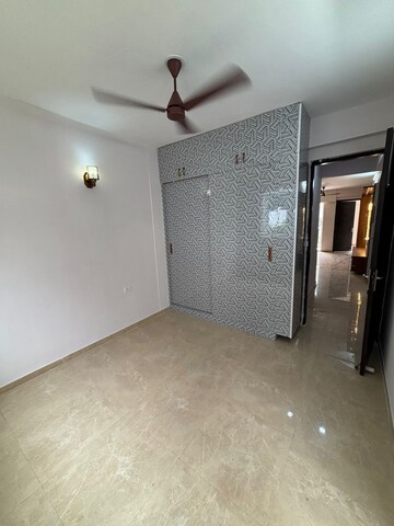 Room in 3 BHK Builder Floor at Signature Global Park 4 and 5, Sohna Sector 36 – for Rent
