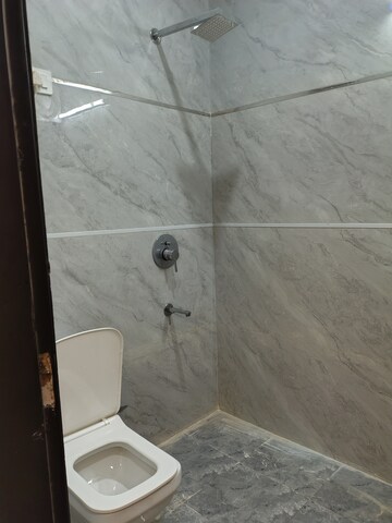 1 RK Builder Floor For Rent in Sector 45