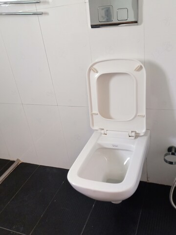 Bathroom in 2 BHK Apartment at Boutique Residential Apartments 35, Golf Links – for Rent