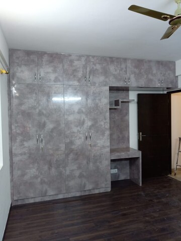 Room in 3 BHK Apartment at Vasathi Avante Bangalore, Hebbal – for Rent