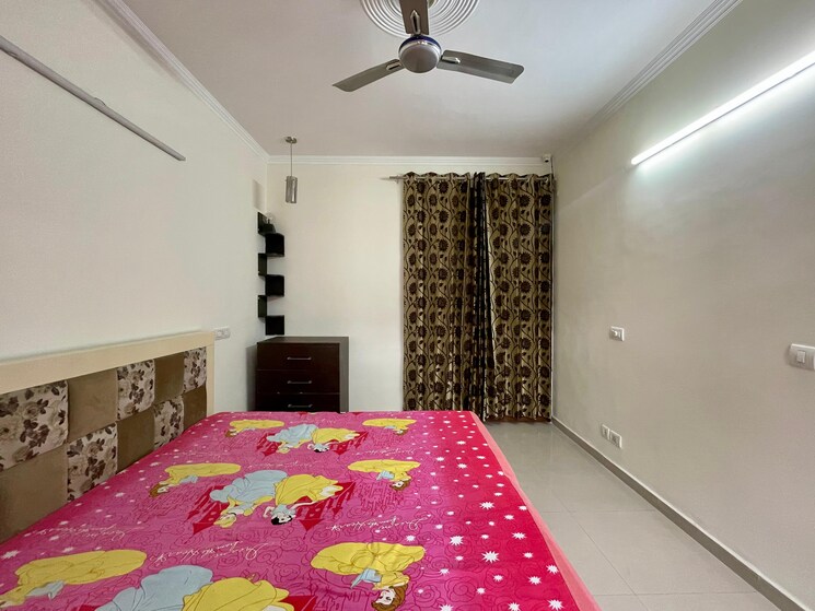 Bedroom, vip road 3 Bedroom 1650 Sq.Ft. Apartment In Vip Road Zirakpur 8893431