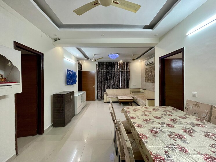Bedroom, vip road 3 Bedroom 1650 Sq.Ft. Apartment In Vip Road Zirakpur 8893431