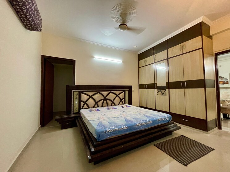 Bedroom, vip road 3 Bedroom 1650 Sq.Ft. Apartment In Vip Road Zirakpur 8893431