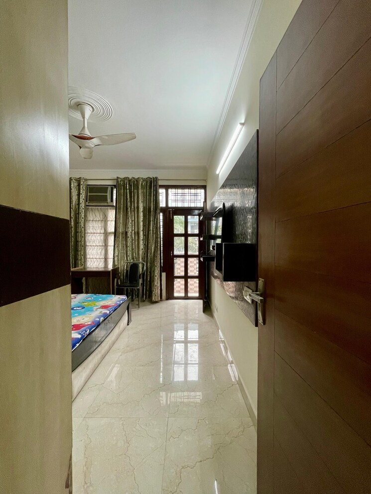 undefined, vip road 3 Bedroom 1650 Sq.Ft. Apartment In Vip Road Zirakpur 8893431