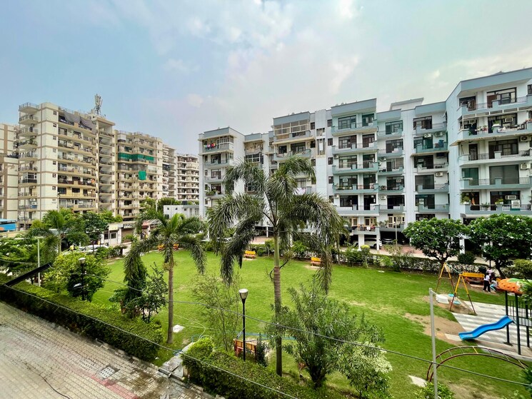 Exterior View, vip road 3 Bedroom 1650 Sq.Ft. Apartment In Vip Road Zirakpur 8893431