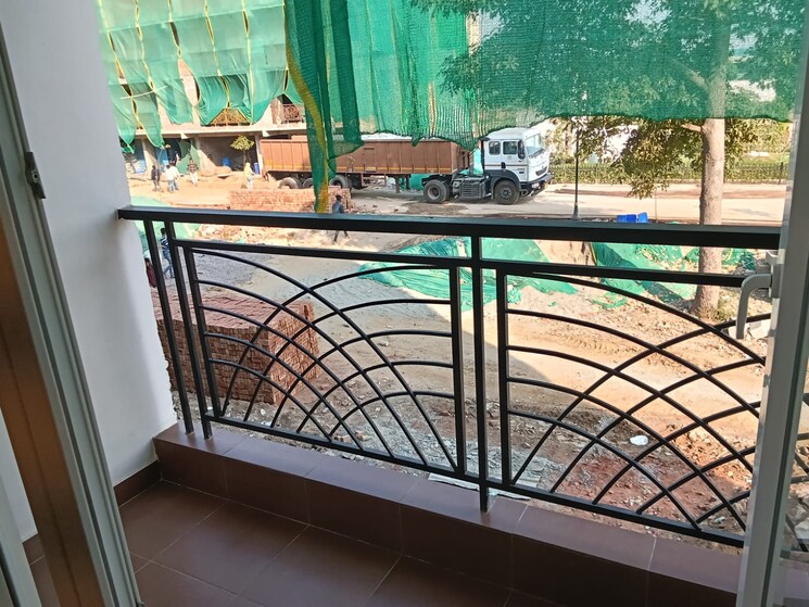 Balcony, nkv-golden-avenue 3 Bedroom 150 Sq.Yd. Builder Floor In Sohna Sector 35 Gurgaon 8893534