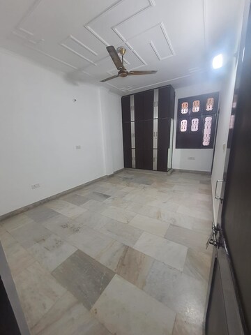 Room in 2 BHK Builder Floor at Prashant Vihar – for Rent