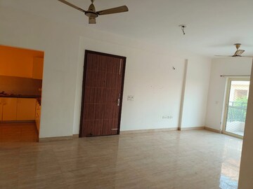 Room in 3 BHK Builder Floor at Puri Aman Vilas, Sector 89 – for Rent